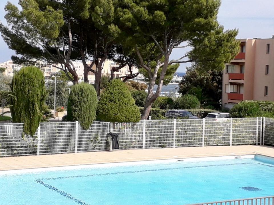 My Little Provence Bormes Les Mimosas Apartment Bagian luar foto