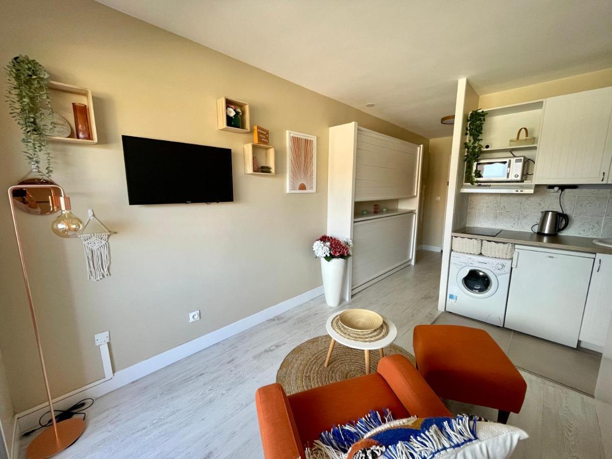 My Little Provence Bormes Les Mimosas Apartment Bagian luar foto